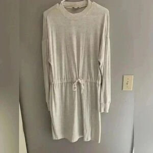 Woman’s Luxology Light Grey Long Sleeve Elastic Waist MIDI Sweater Dress Size L